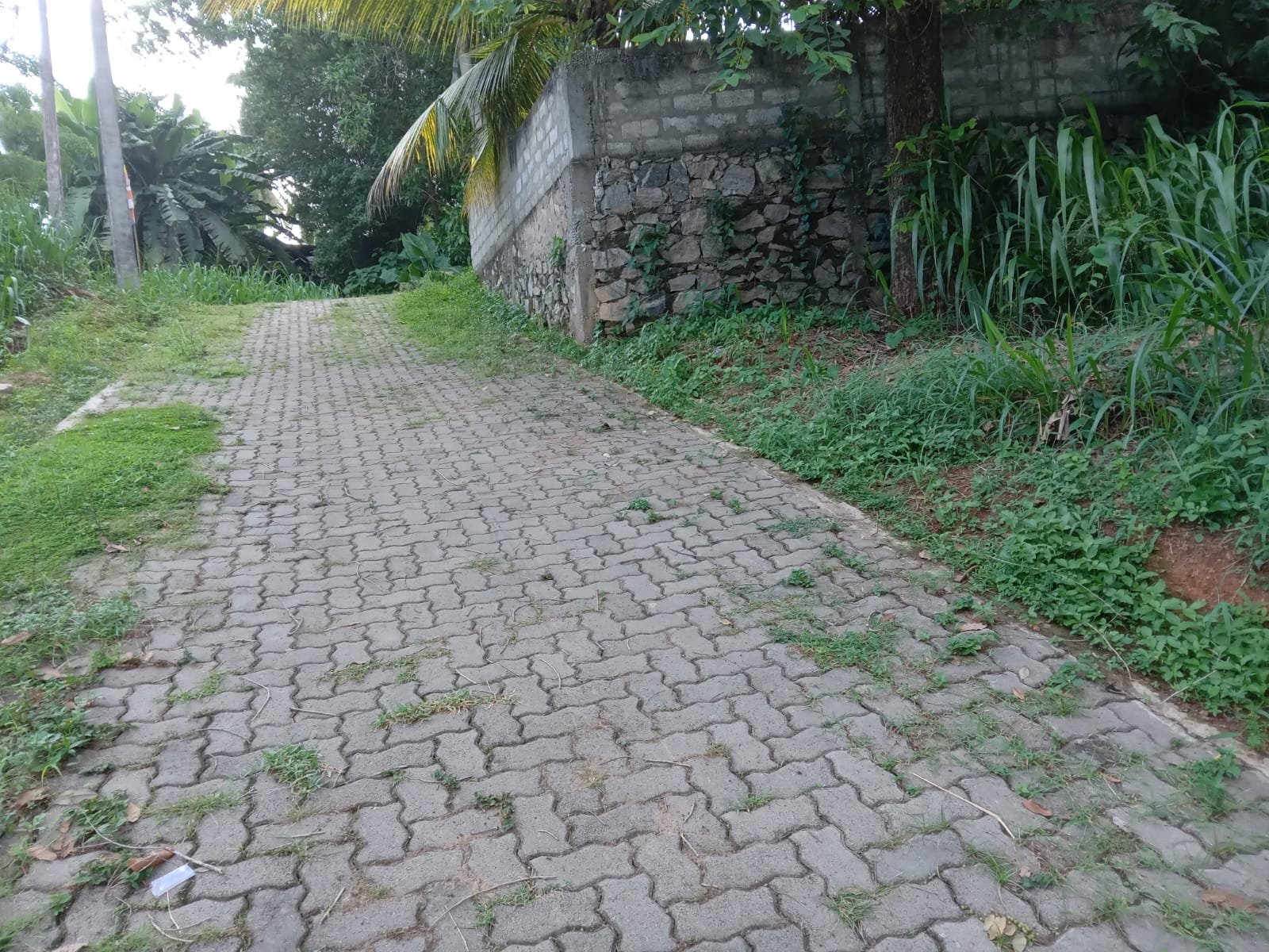 Prime 10 Perches Land for Sale in Dampe, Piliyandala