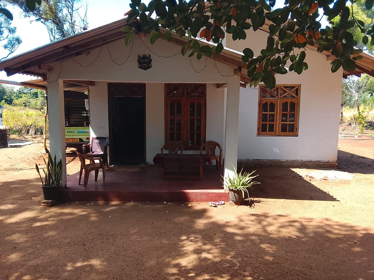🏡 වවුනියාව – සැළලිහිණිගම අක්කර 1½ක අගනා ඉඩමක් නිවසක් සමඟ විකිණීමට