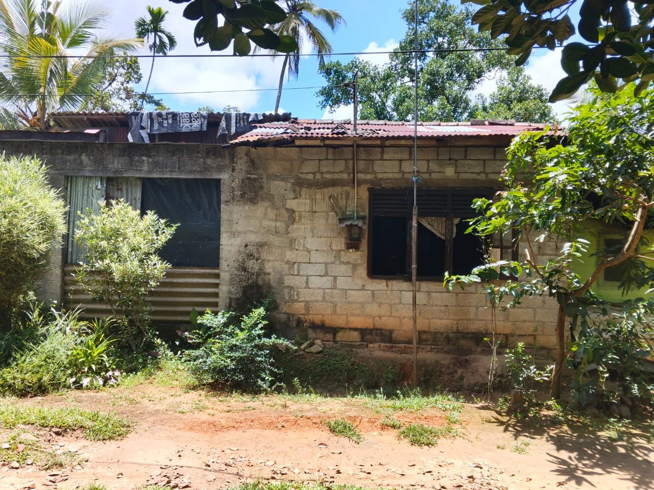 හෝමාගම නගරයට ආසන්නයෙන් අලුත්ම නිවසක් විකිණීමට
