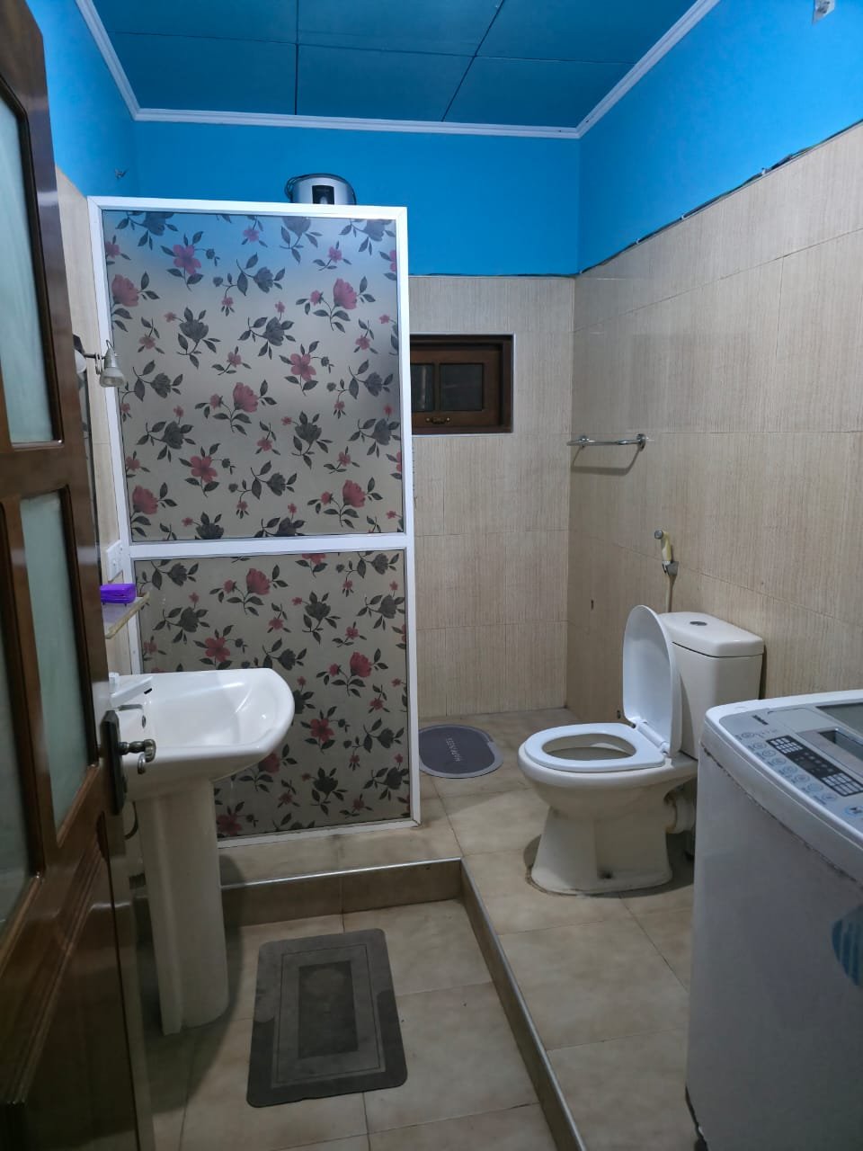 Photo 6