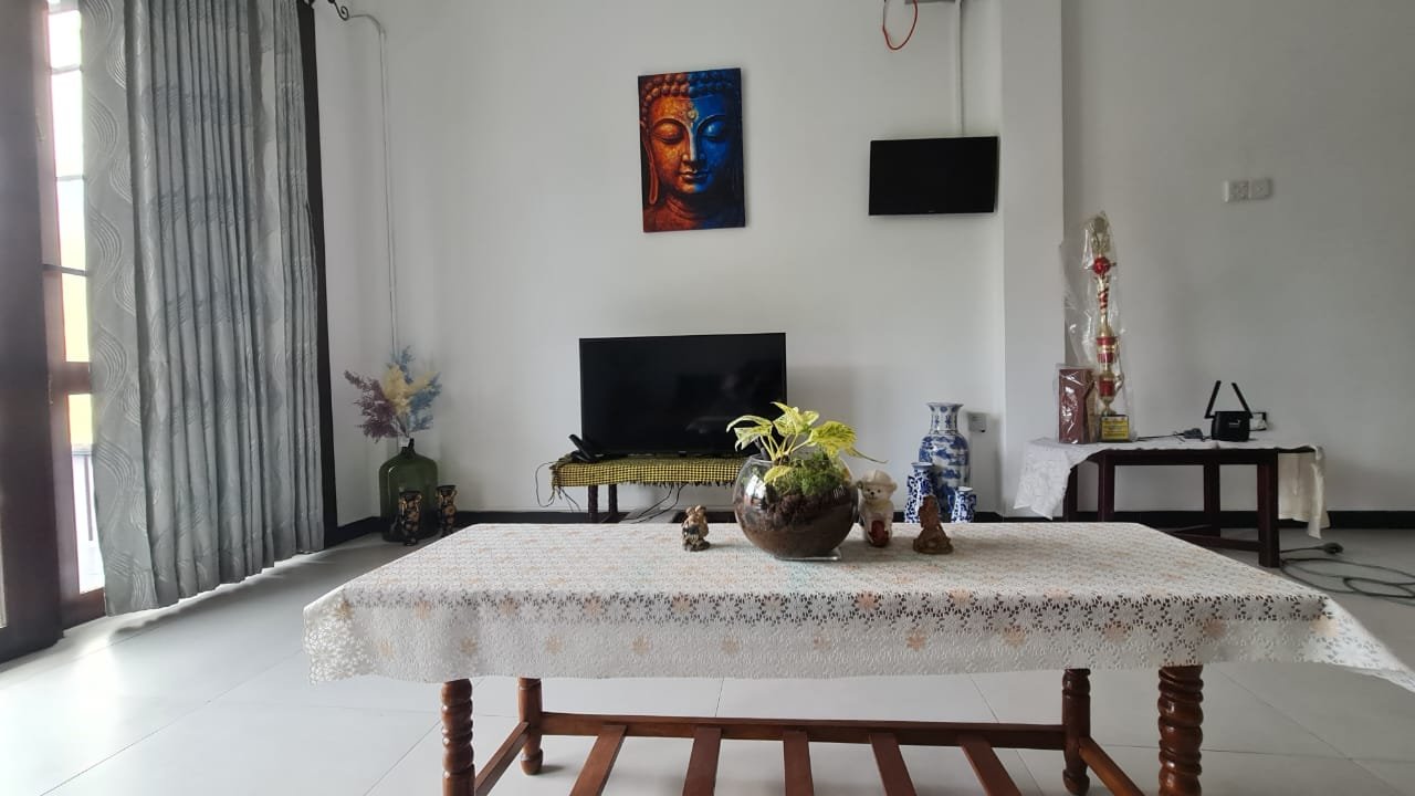 Modern 3-Storey Luxury House for Sale in Ethulkotte – 7.4 Perches (700 Lakhs)
