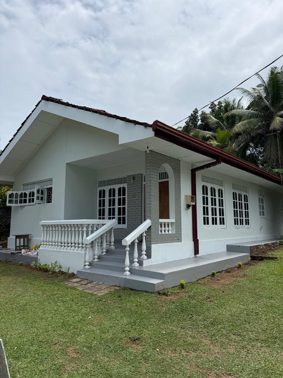කළුතර – බණ්ඩාරගම ප්‍රධාන මාර්ගයට ආසන්නව නිවසක් සමඟ අගනා ඉඩමක් විකිණීමට