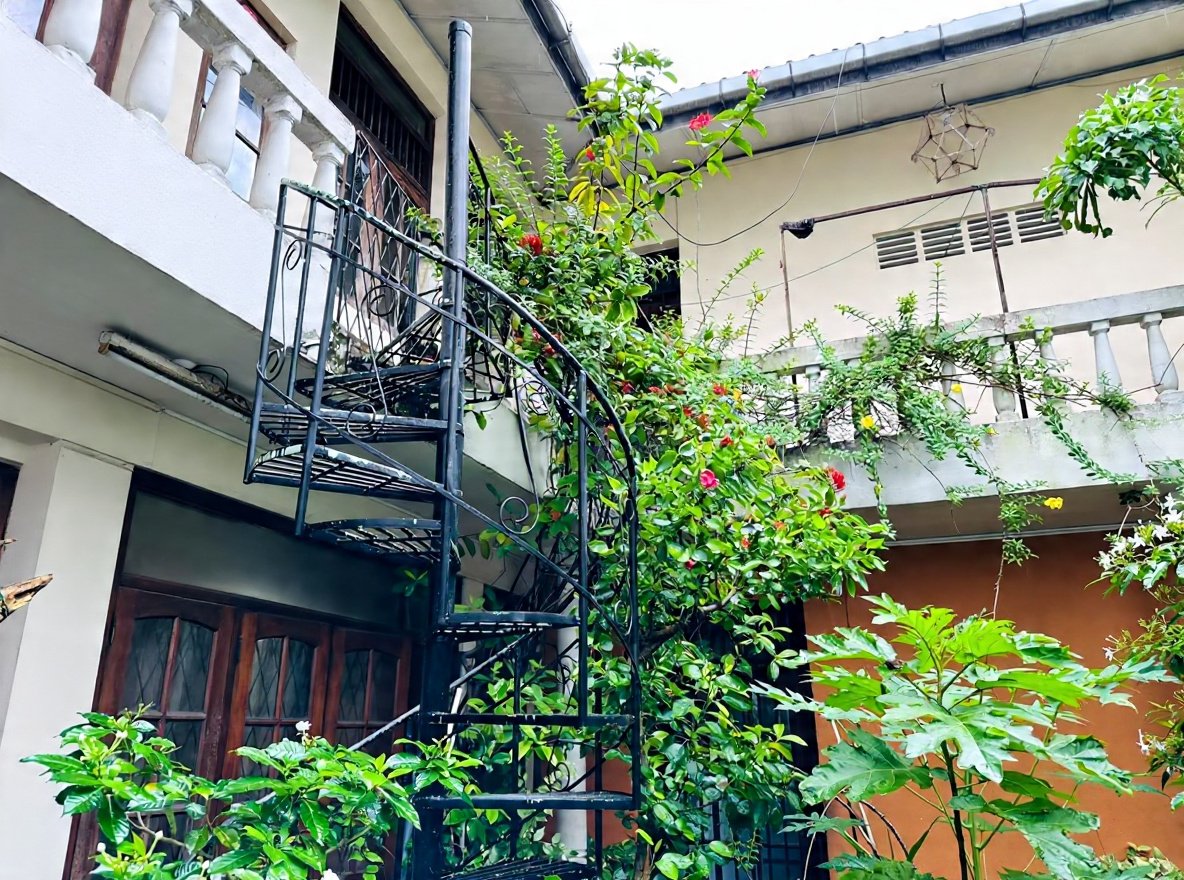 Upstair Residence & Ground Floor Room for Rent – Wellawatte (Colombo 06)