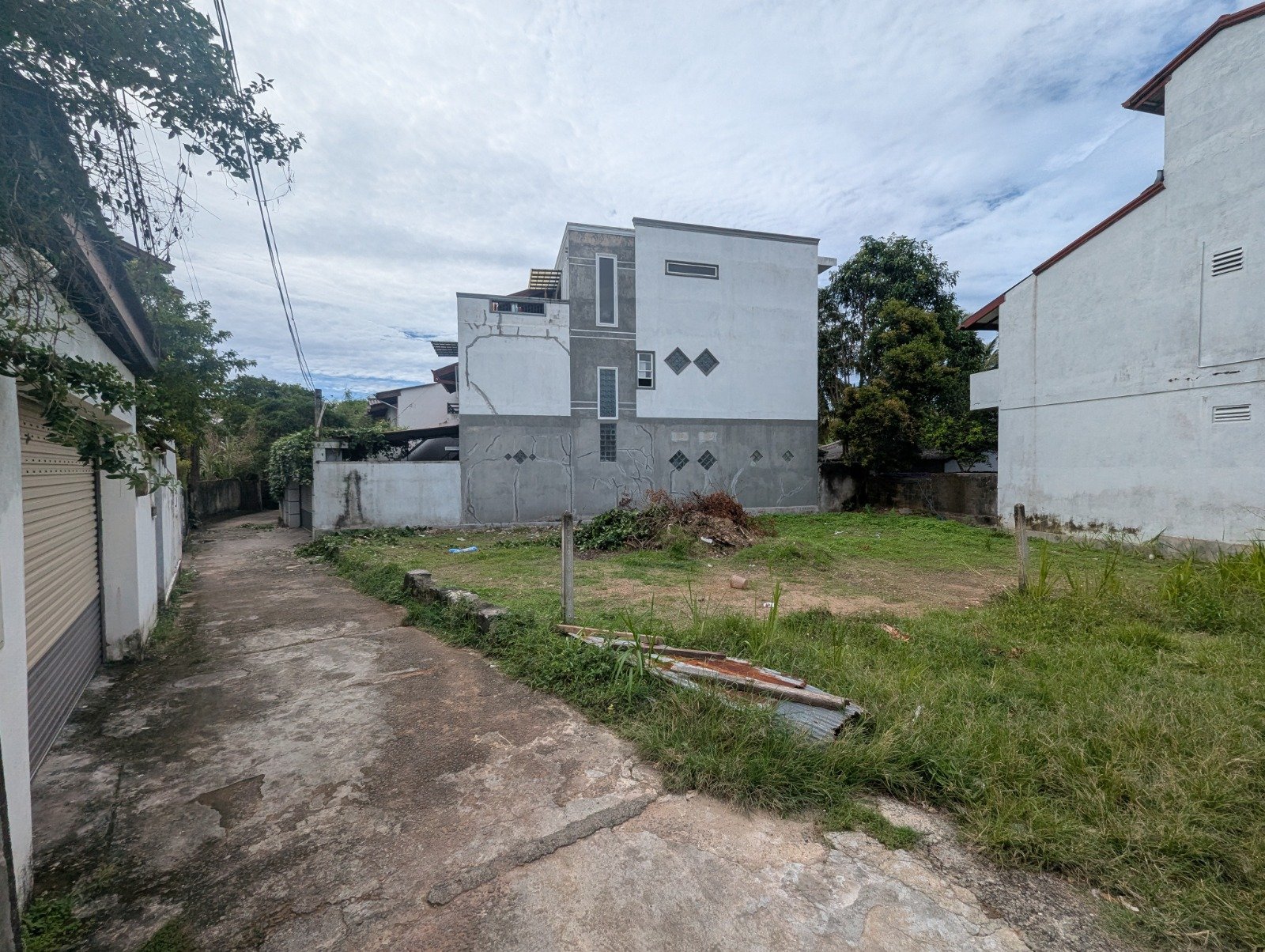 🌿 PRIME RESIDENTIAL LAND FOR SALE – AMBALANGODA