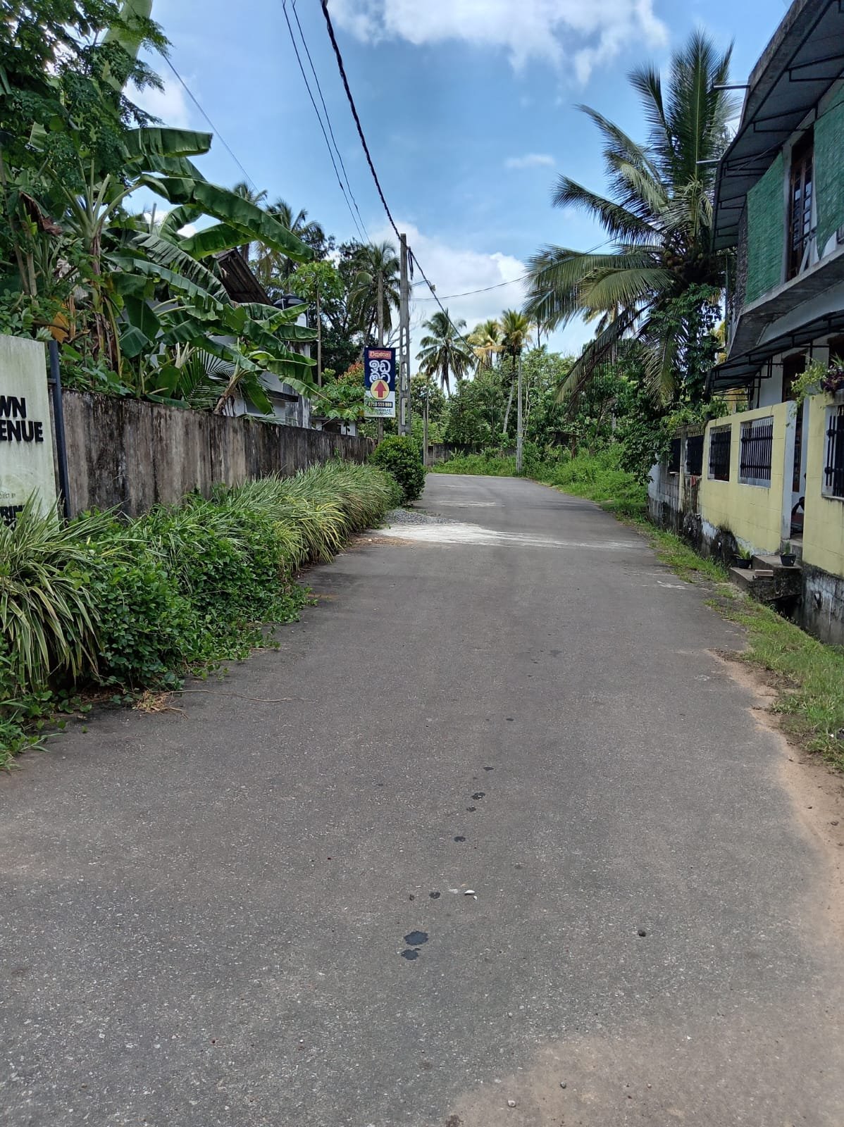 අතුරුගිරිය, ඔරුවලින් පර්චස් 10ක අගනා ඉඩමක් වහාම විකිණීමට (Prime Town Avenue)