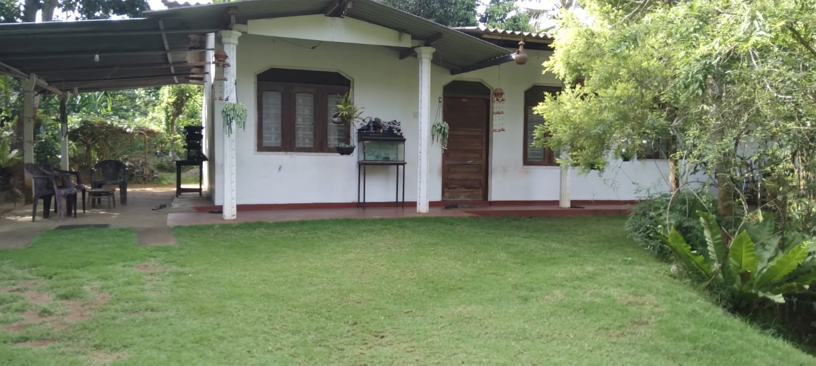 නුවර – කුණ්ඩසාලේ බස් පාරට මුහුණලා පර්චස් 46ක වටිනා දේපළක් විකිණීමට
