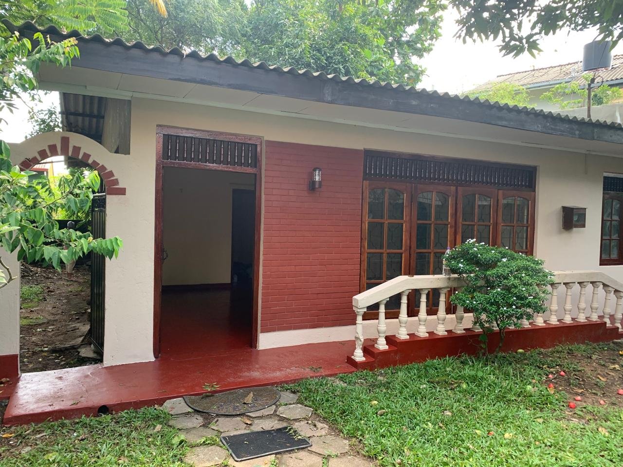 PRESTIGIOUS 4-BEDROOM HOUSE FOR SALE IN ETHUL KOTTE