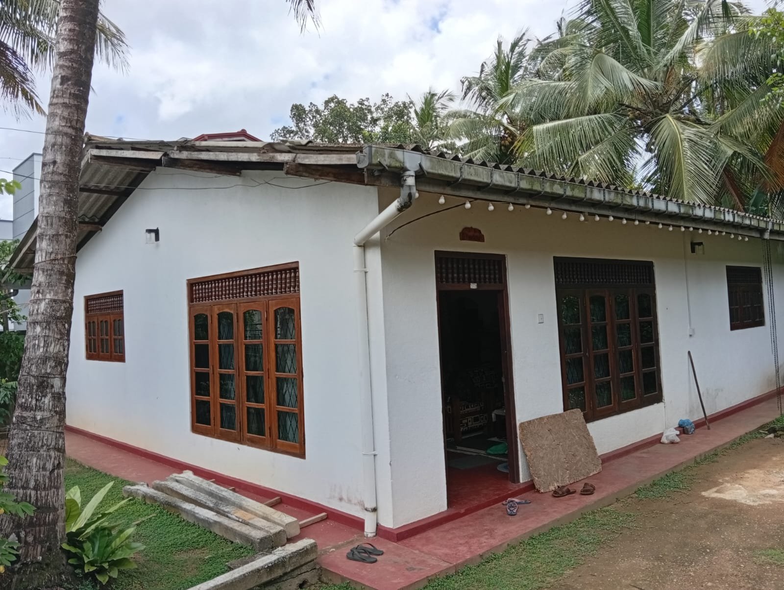 House & Land for Sale – Athurugiriya